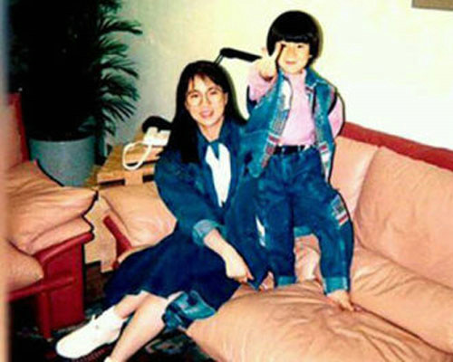 揭秘房祖名吸毒“自毁”路