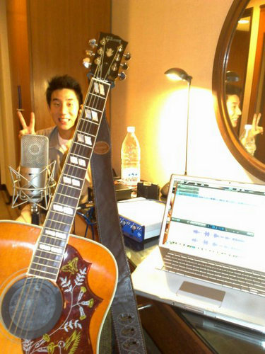 揭秘房祖名吸毒“自毁”路