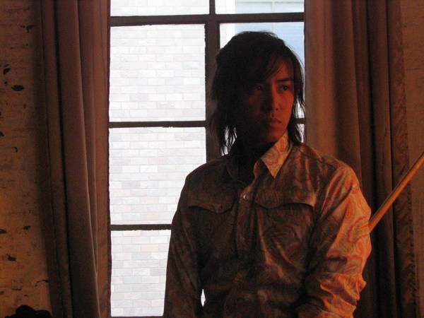 娱乐圈中的“黑二代” 黑道背景惹不起