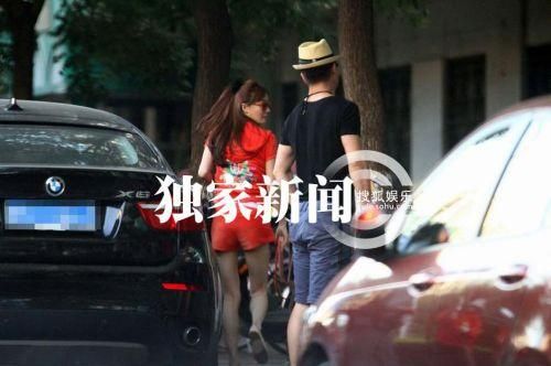 蒋雯丽法国偷情现实版娘要嫁人？盘点明星偷情被拍提裤瞬间【2】