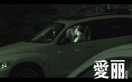 蒋雯丽法国偷情现实版娘要嫁人？盘点明星偷情被拍提裤瞬间【2】