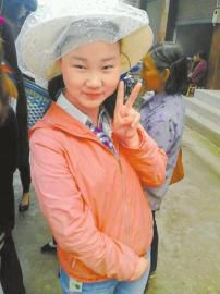 李佳长胖前的照片。