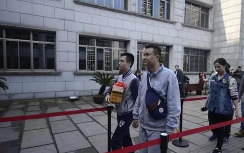 同性恋形婚培训师：谎言是善意的，取同妻才是伤害