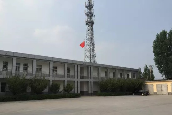 唐坊镇政府大院。新京报记者刘子珩_摄