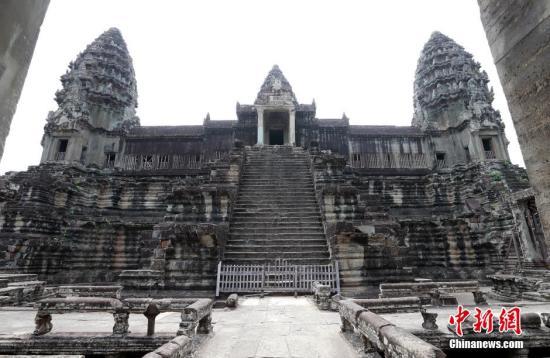 吴哥窟将要求游客衣着庄重 穿背心短裤等禁入