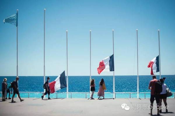 逃离巴黎血夜又遇尼斯恐怖卡车丨两名中国90后经历两次恐袭