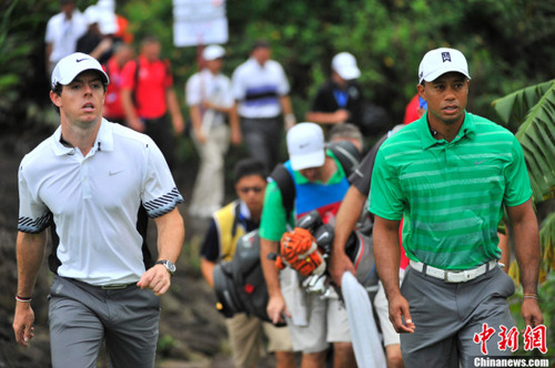 里约的高球赛场星光黯淡 资料图:麦克罗伊与伍兹 中新社发 骆云飞 摄 里约的高球赛场星光黯淡 资料图:麦克罗伊与伍兹 中新社发 骆云飞 摄