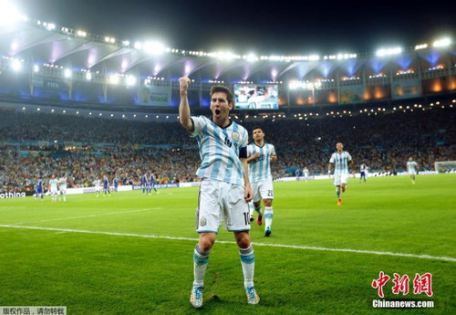 梅西代表阿根廷出战百年美洲杯,可惜与冠军失之交臂 点击进入下一页