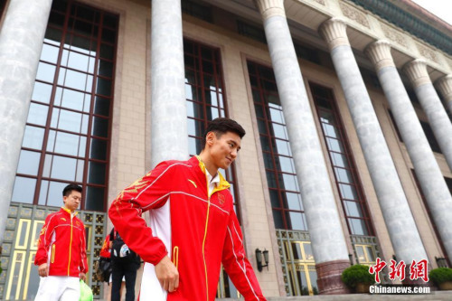 点击进入下一页